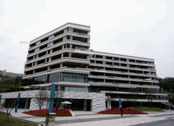 萬(wàn)州報(bào)業(yè)中心-鋁單板工程